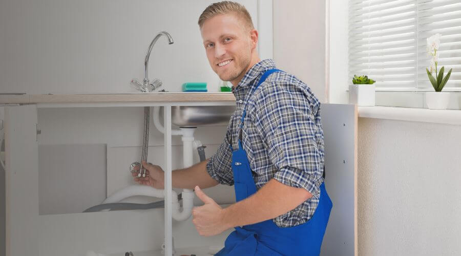 Expert burst pipe repair services in Parmelee, SD
